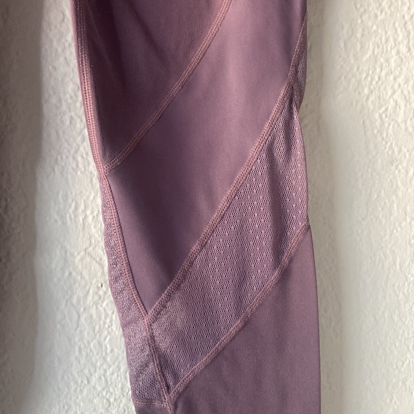 Athleta lavender purple mesh active workout crop leggings size small - Picture 4 of 14
